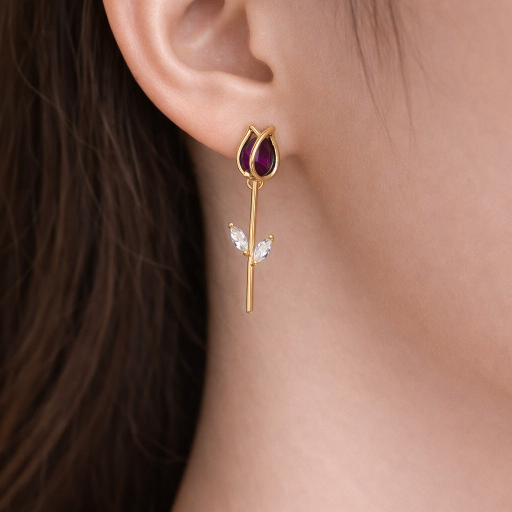 Aretes Tulipán en Oro Laminado